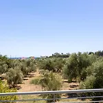 Holiday home Elaianthos *