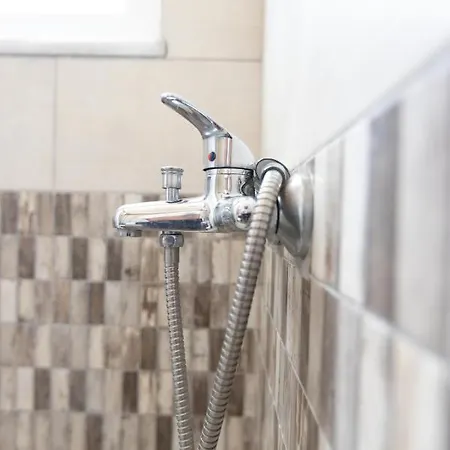 Elaianthos 1 기티오